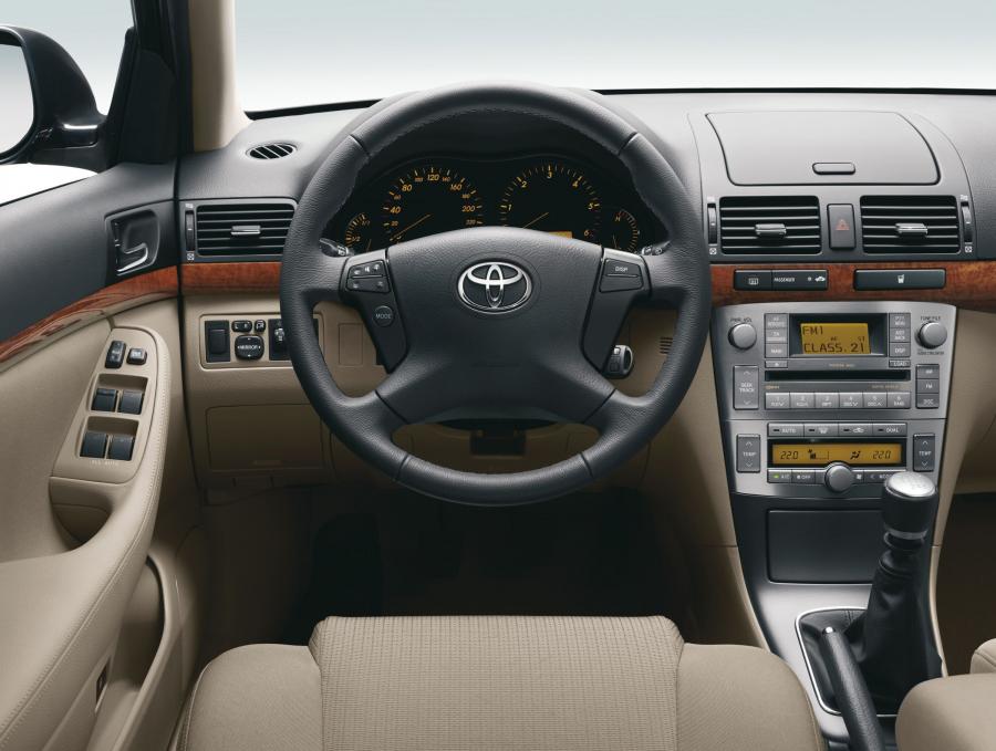  Toyota Avensis Sedan 2006 года  (фото 62 из 113)